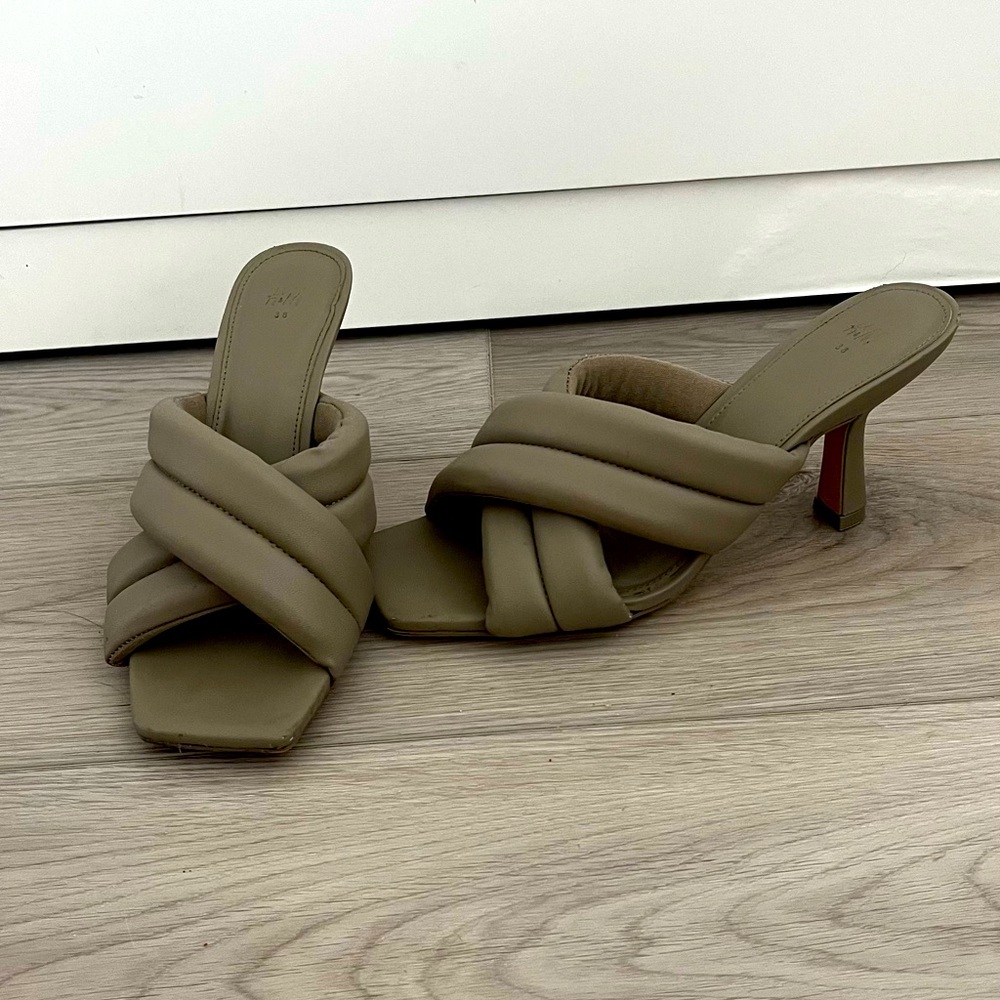 H&M open-toed kitten heel